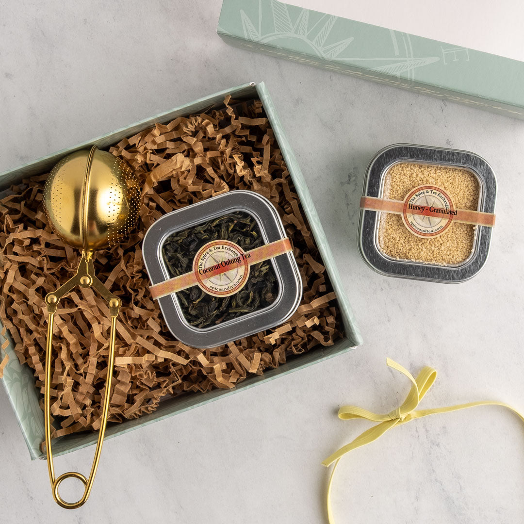 Coconut Oolong Tea Gift Box contents