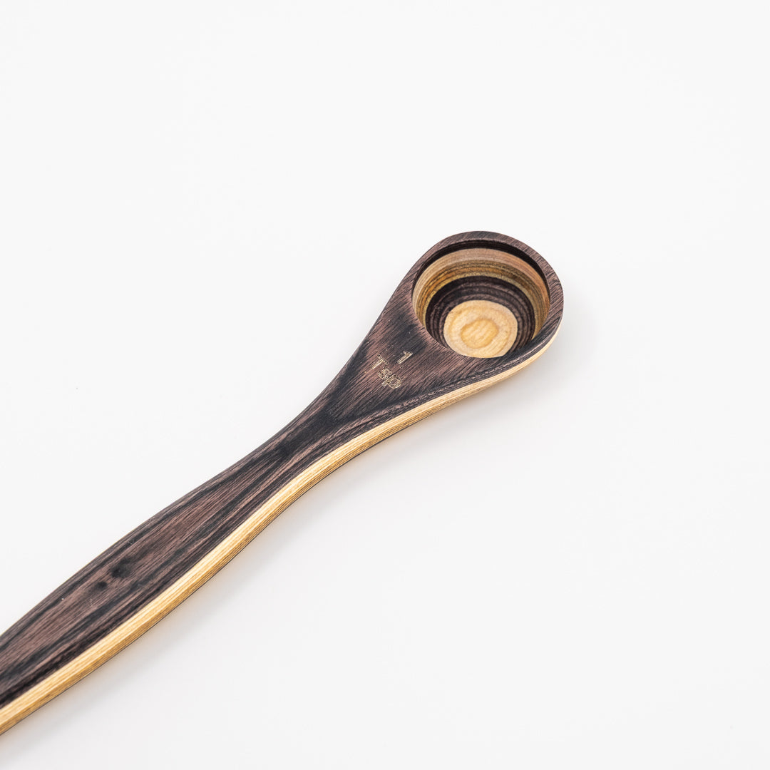 Natural double-ended spoon with 1 tsp and 1 tbsp on each side - view 3
