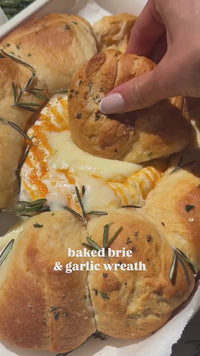 Baked Brie and Garlic Wreath Video